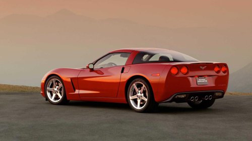 2005 Chevrolet Corvette C6: Affordable 400-horsepower sports car