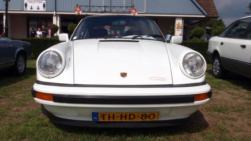 10 classic performance cars that still feel fast today