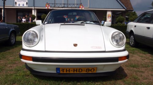 10 classic performance cars that still feel fast today
