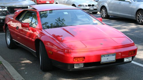 10 classic performance cars that still feel fast today