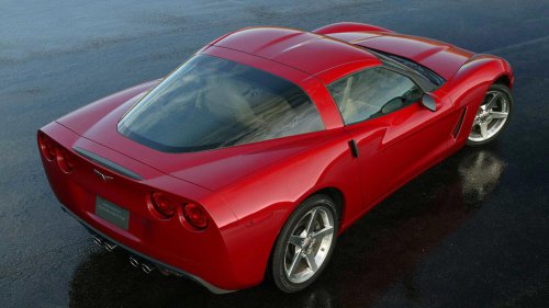 2005 Chevrolet Corvette C6: Affordable 400-horsepower sports car