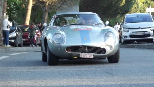 10 classic performance cars that still feel fast today