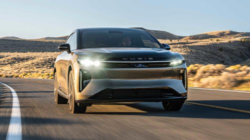 Rivian R1S resale value plummets: Why the electric SUV is a bargain now