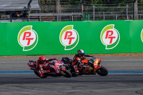 El jefazo de Ducati carga contra la FIM tras la sanción a Marc Márquez frente a Pedro Acosta: "La decisión"