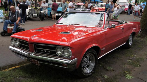 10 muscle cars that built the legend of the V8