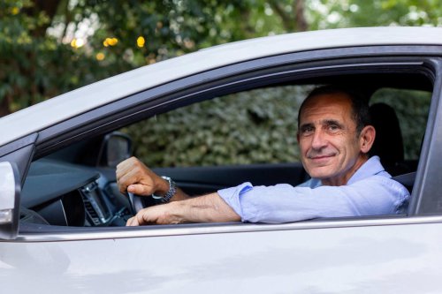 Bulo o realidad: ¿deben los mayores de 65 años hacer un examen nuevo para renovar el permiso de conducir?