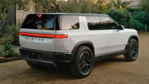 Rivian, El Rivian R2 ya es una realidad y se abre el plazo de reservas, pero a cambio desaparece el R1S Dual Standard