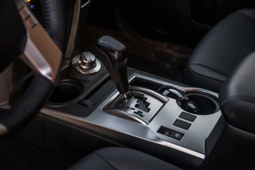 SUV, The only modern SUV that still uses a bulletproof old school 5-speed transmission