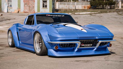 This wild '67 Sting Ray gets a mid-mounted LT2 V8 that will shock Corvette fans