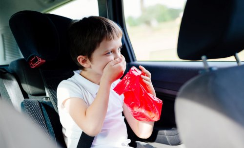 Cada vez que me subo a un Uber, me mareo: la ciencia explica el motivo y ahora lo entiendo todo