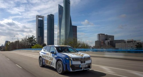 El Real Madrid estrena Safety Car eléctrico: así es el nuevo BMW iX3 que debutará en el derbi
