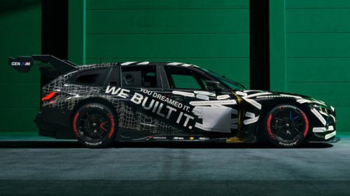 BMW, BMW M3, The mad scientists at BMW are racing an M3 wagon at the Nürburgring 24