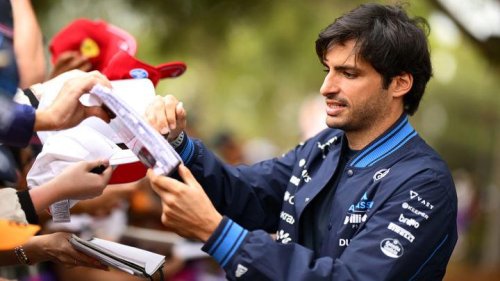 Sainz se inventa una nueva táctica defensiva: "En lugar de un tren de DRS, un tren de Overtake Mode"