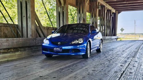 The forgotten Japanese luxury coupe that's fun, cheap, and reliable