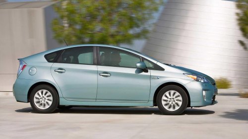 The luxury hybrid most people don't realize is a hybrid