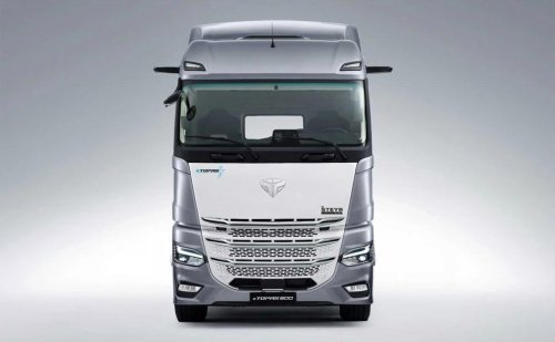 Este camión eléctrico chino quiere reventar el mercado europeo: recarga ultrarrápida de 660 kW, batería de 621 kWh y una autonomía de 500 kilómetros