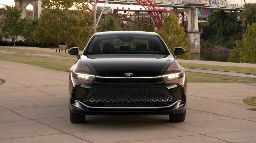 Here's how a fully loaded Toyota Crown compares to the all-new but base-spec Lexus ES