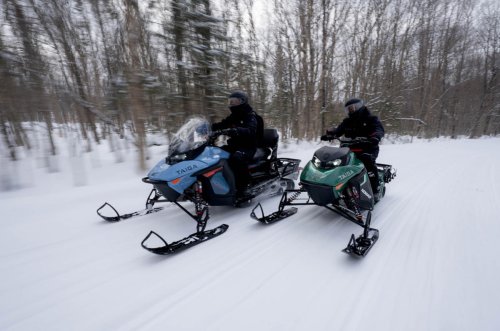 Taiga lanza motos de nieve eléctricas de última generación