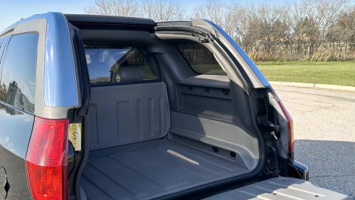 SUV or pickup? With the GMC Envoy XUV, you could have both