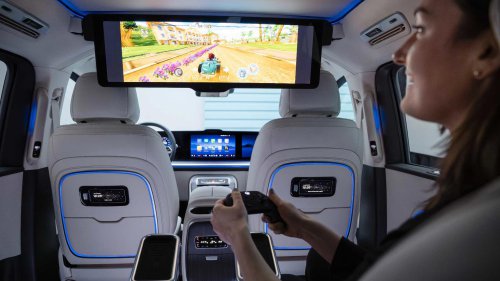 Here's how the new Mercedes VLE compares to the cheerful Volkswagen ID. Buzz