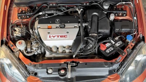 The forgotten Japanese luxury coupe that's fun, cheap, and reliable