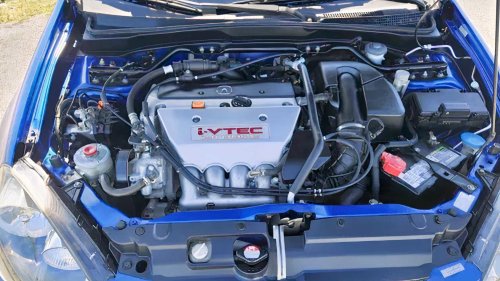 The forgotten Japanese luxury coupe that's fun, cheap, and reliable