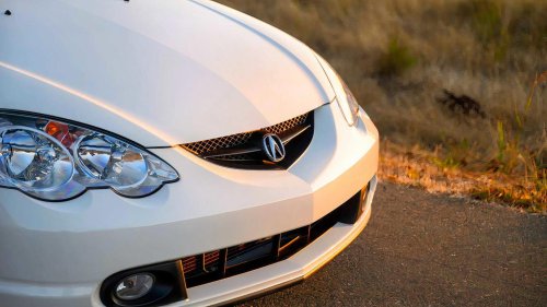 The forgotten Japanese luxury coupe that's fun, cheap, and reliable