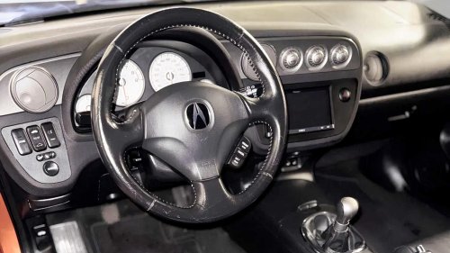 The forgotten Japanese luxury coupe that's fun, cheap, and reliable