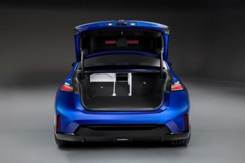 2027 BMW i3 EV returns the 3 Series to its design roots and boasts 440 miles of range