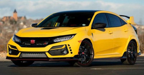 Only Japanese cars available in the US with a manual transmission