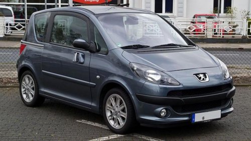 10 cars that prove automakers weren’t afraid to experiment