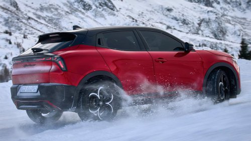 Diseño italiano, etiqueta ECO y un descuento que deja KO a Lexus y Audi, así es el SUV que derrocha dinamismo