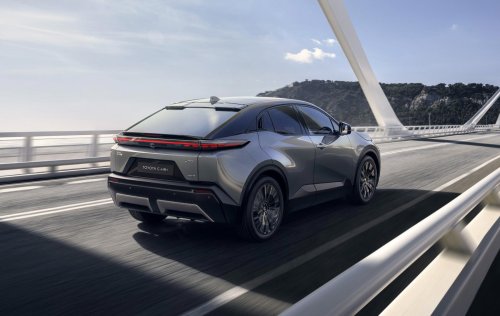 Este es el SUV eléctrico japonés que quiere repetir el éxito de su homólogo híbrido gracias a su autonomía y su precio
