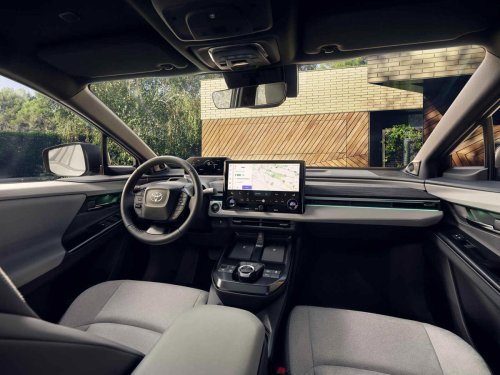 Este es el SUV eléctrico japonés que quiere repetir el éxito de su homólogo híbrido gracias a su autonomía y su precio