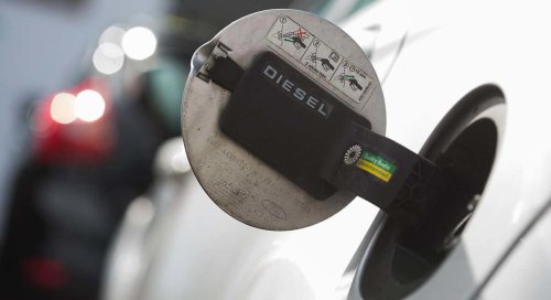 Un experto en motor carga contra los fabricantes de coches diésel por falta de información: "El usuario no tiene por qué saberlo"