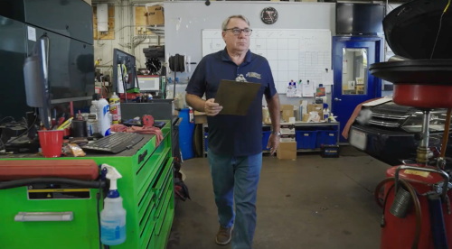 Why fixing your own car is a political issue