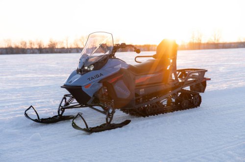 Taiga lanza motos de nieve eléctricas de última generación