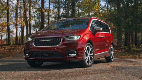 2022 Chrysler Pacifica Pinnacle AWD: A luxury minivan review