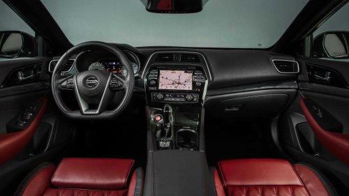 Toyota, Nissan, Nissan Maxima, Sedan wars: Toyota Avalon TRD versus Nissan Maxima