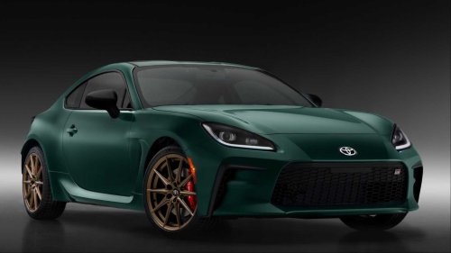 2026 Toyota GR86 vs Mazda MX-5 Miata: Which sports car delivers more value?