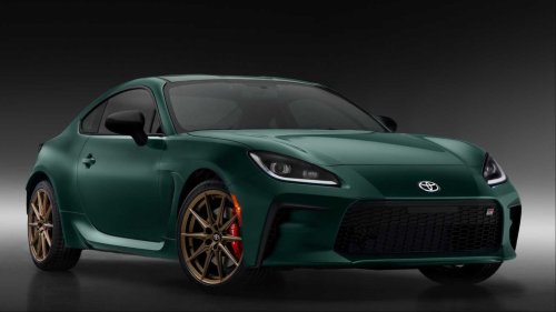 2026 Toyota GR86 vs Mazda MX-5 Miata: Which sports car delivers more value?