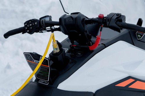 Taiga lanza motos de nieve eléctricas de última generación