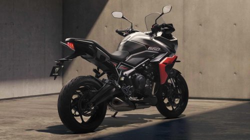 Triumph Tiger Sport 660: Compact sport tourer for long-distance adventures