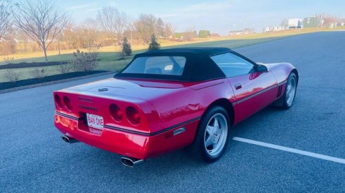 At $33,000, is this 1987 twin turbo Callaway Corvette too much of a good deal?