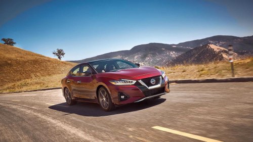Toyota, Nissan, Nissan Maxima, Sedan wars: Toyota Avalon TRD versus Nissan Maxima