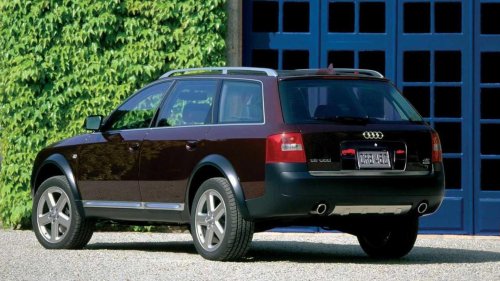 Audi, Audi V8, Audi Allroad 4.2 V8: A unique lifted wagon with V8 power
