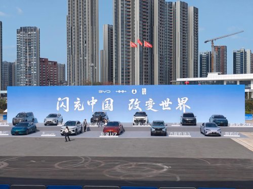 BYD, Manual de cómo vender un equipo de Fórmula 1: De Toto Wolff a Christian Horner pasando por BYD