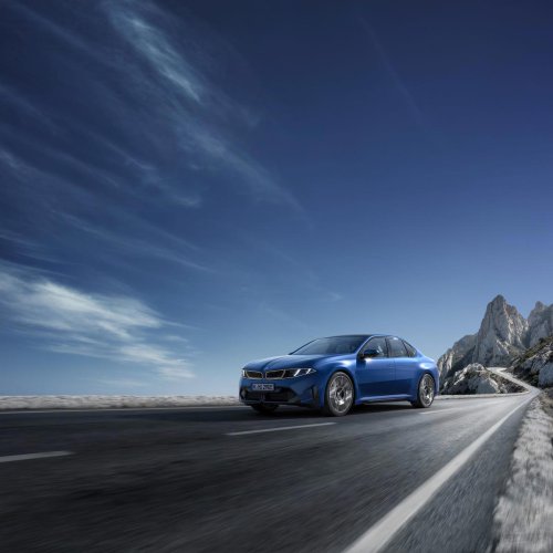 Gallery: 2027 BMW Neue Klasse i3 photos