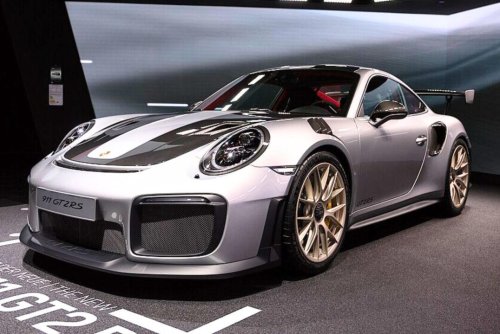 12 classic cars that defined performance in their era