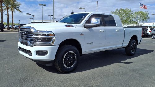 7 trucks that keep running long after most vehicles quit